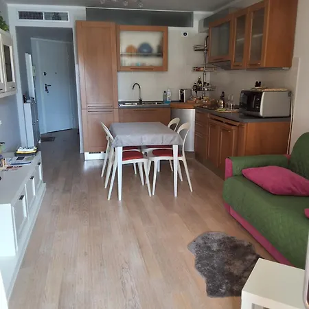 Apartment Adryhouse *
